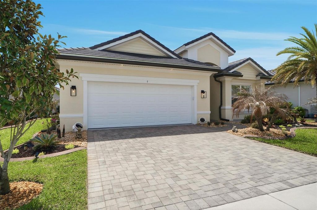 Image 71 of property listing at 9 DEL PALMA DRIVE, Palm Coast, FL 32137