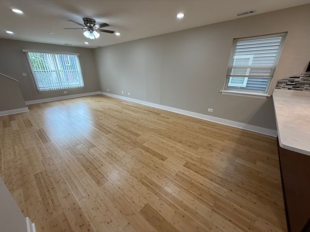 2706 W Jackson Boulevard, Chicago, IL 60612
