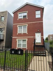 2706 W Jackson Boulevard, Chicago, IL 60612