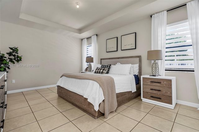 2597 SE 2nd St, Homestead, FL 33033