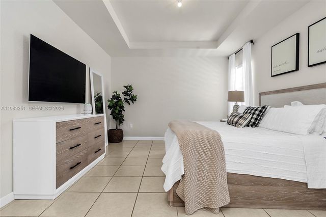 2597 SE 2nd St, Homestead, FL 33033