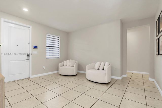 2597 SE 2nd St, Homestead, FL 33033