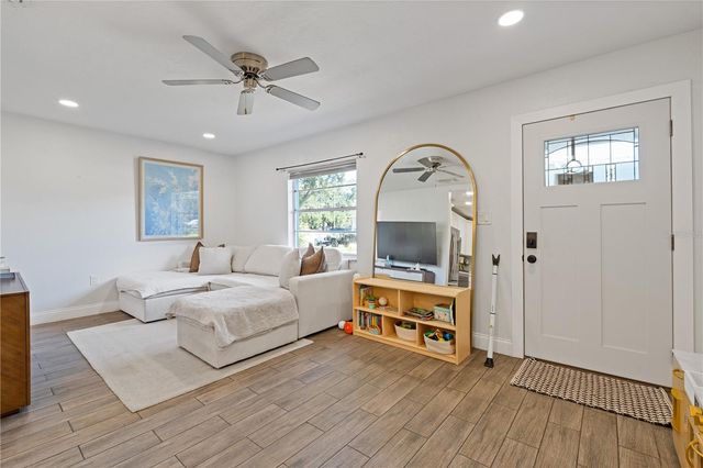 3308 W VAN BUREN DRIVE, Tampa, FL 33611