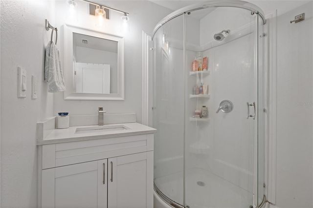 3308 W VAN BUREN DRIVE, Tampa, FL 33611