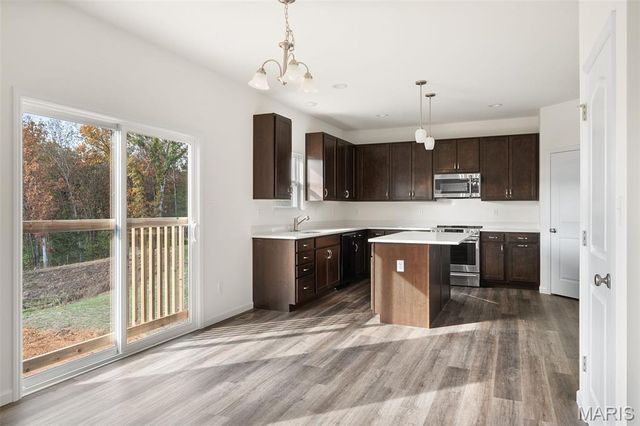 105 Windrow Drive, O'fallon, MO 63385