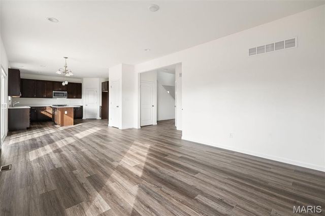 105 Windrow Drive, O'fallon, MO 63385