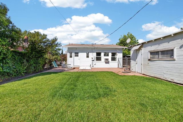 1704 N Berkeley Ave, Stockton, CA 95205