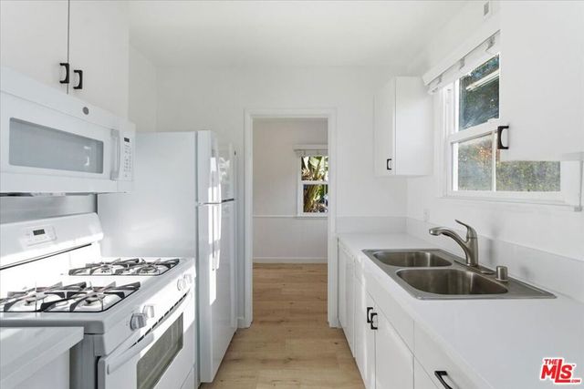 2513 190Th Street B, Redondo Beach, CA 90278