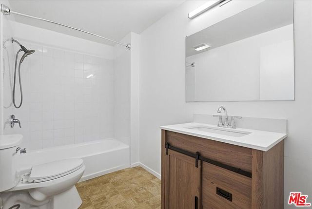 2513 190Th Street B, Redondo Beach, CA 90278