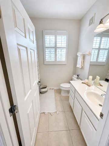 1357 VENEZIA COURT 303, Davenport, FL 33896