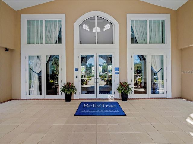 1357 VENEZIA COURT 303, Davenport, FL 33896