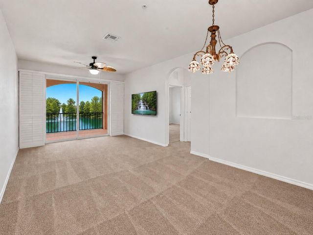 1357 VENEZIA COURT 303, Davenport, FL 33896