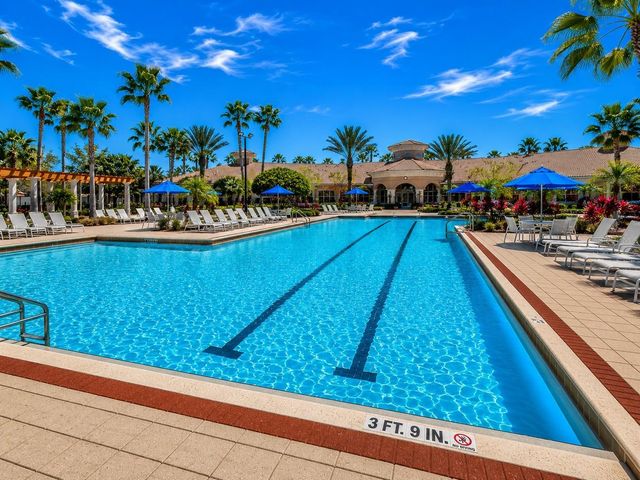 1357 VENEZIA COURT 303, Davenport, FL 33896