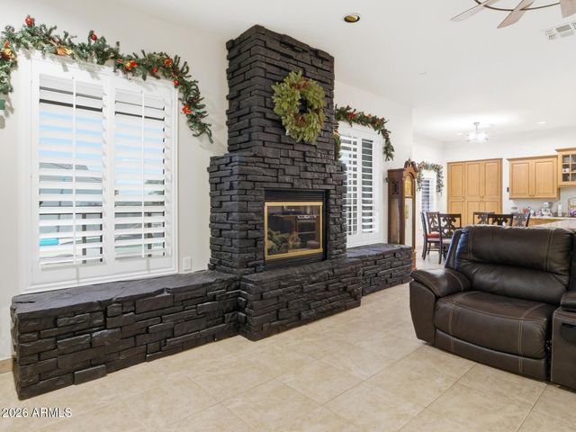 14645 W MOLLY Lane, Surprise, AZ 85387