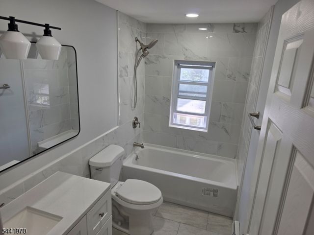 978 Kenyon Ave, Plainfield City, NJ 07060