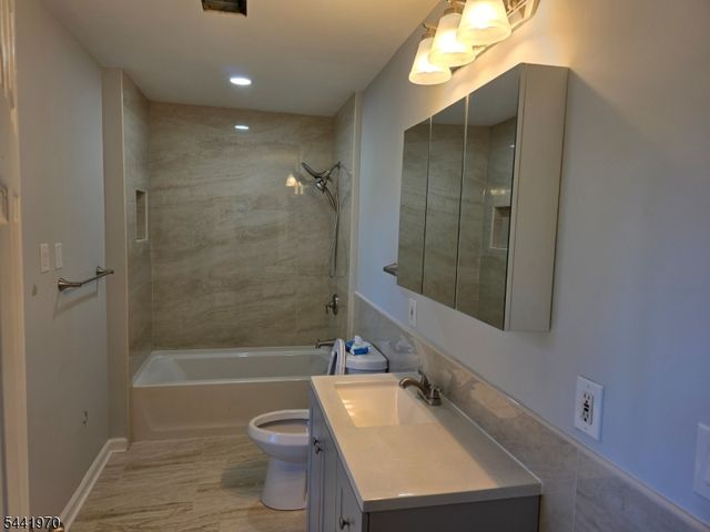978 Kenyon Ave, Plainfield City, NJ 07060