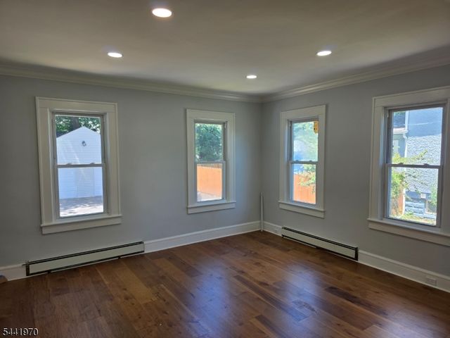 978 Kenyon Ave, Plainfield City, NJ 07060