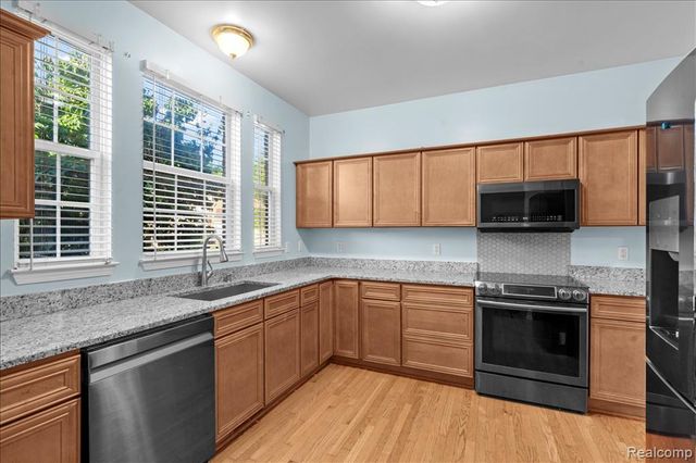 48840 Stonebriar Drive, Canton, MI 48188