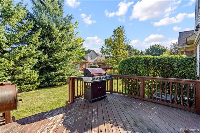 48840 Stonebriar Drive, Canton, MI 48188