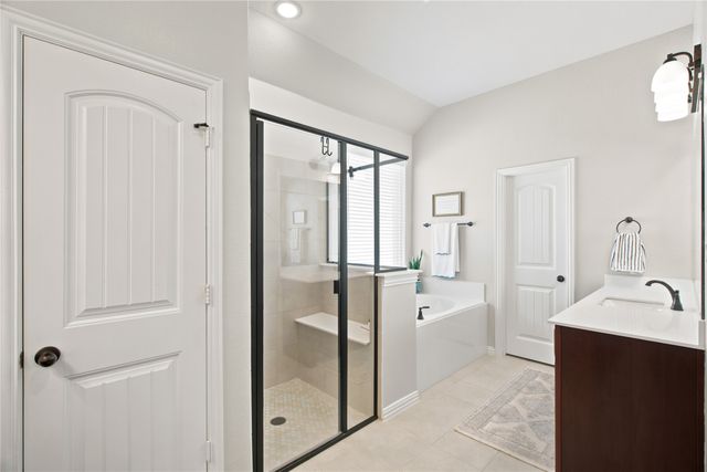 1036 Northern Oaks Court, Springtown, TX 76082