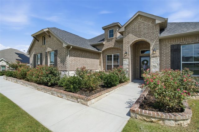 1036 Northern Oaks Court, Springtown, TX 76082