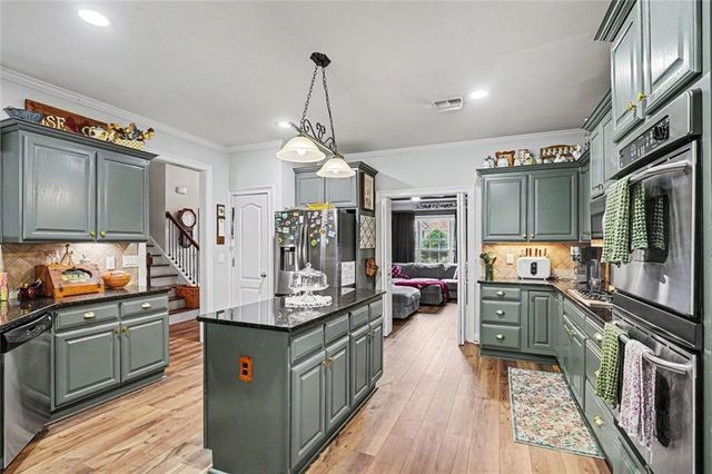 8100 Powhattan Court, Mcdonough, GA 30252