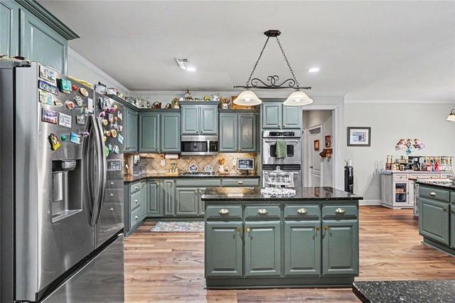 8100 Powhattan Court, Mcdonough, GA 30252