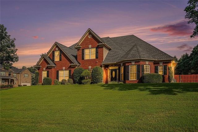 8100 Powhattan Court, Mcdonough, GA 30252