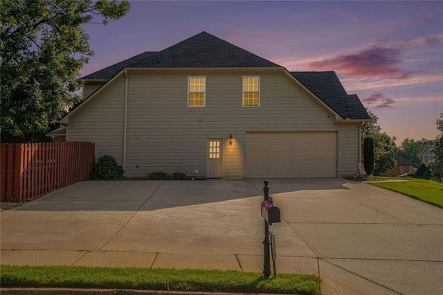 8100 Powhattan Court, Mcdonough, GA 30252