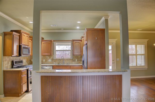 13077 N 124th East Avenue, Collinsville, OK 74021