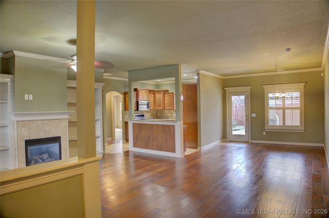 13077 N 124th East Avenue, Collinsville, OK 74021