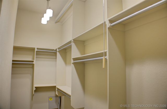 13077 N 124th East Avenue, Collinsville, OK 74021