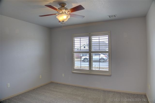 13077 N 124th East Avenue, Collinsville, OK 74021