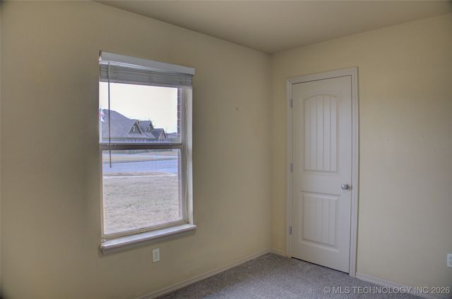 13077 N 124th East Avenue, Collinsville, OK 74021