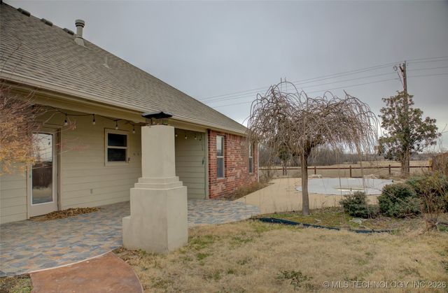13077 N 124th East Avenue, Collinsville, OK 74021