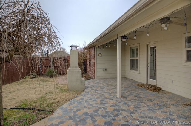 13077 N 124th East Avenue, Collinsville, OK 74021