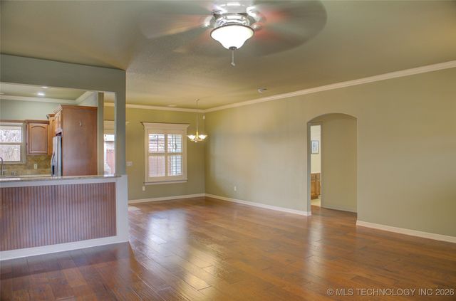 13077 N 124th East Avenue, Collinsville, OK 74021