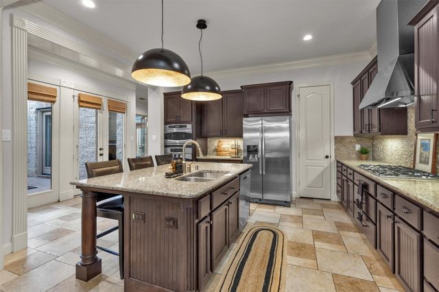 114 S Knights Crossing Drive, The Woodlands, TX 77382