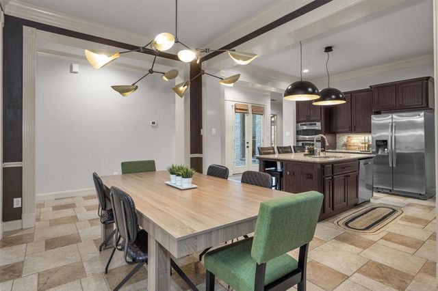 114 S Knights Crossing Drive, The Woodlands, TX 77382