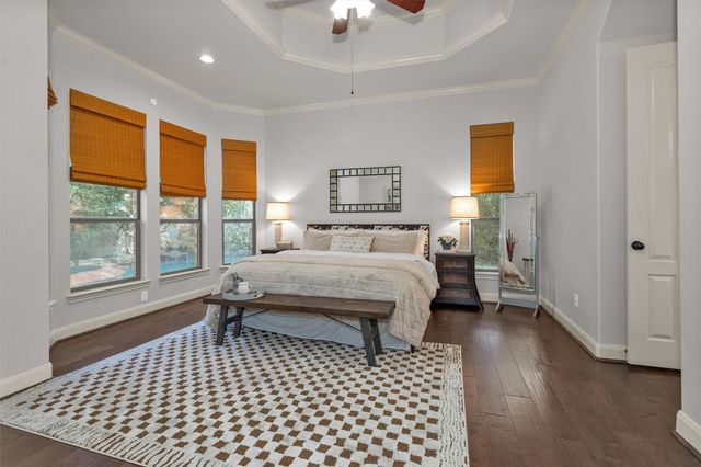 114 S Knights Crossing Drive, The Woodlands, TX 77382