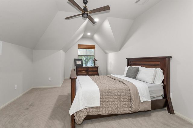 114 S Knights Crossing Drive, The Woodlands, TX 77382