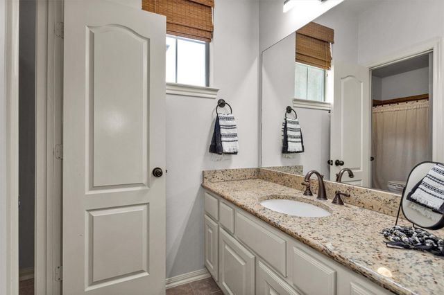 114 S Knights Crossing Drive, The Woodlands, TX 77382