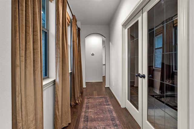 114 S Knights Crossing Drive, The Woodlands, TX 77382