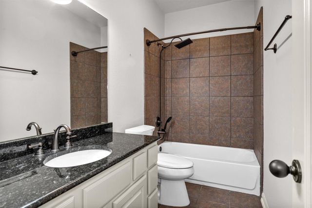 114 S Knights Crossing Drive, The Woodlands, TX 77382