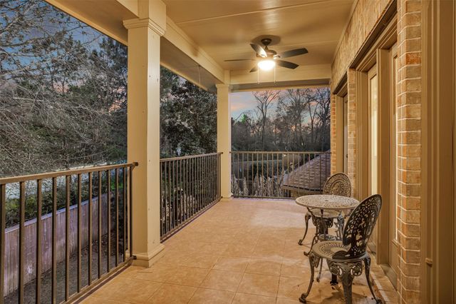 114 S Knights Crossing Drive, The Woodlands, TX 77382