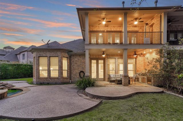 114 S Knights Crossing Drive, The Woodlands, TX 77382