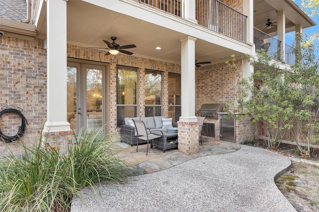 114 S Knights Crossing Drive, The Woodlands, TX 77382