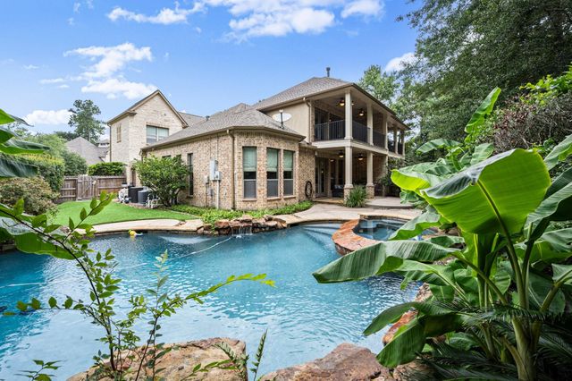 114 S Knights Crossing Drive, The Woodlands, TX 77382