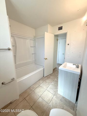 525 N Cherokee Avenue, Tucson, AZ 85745