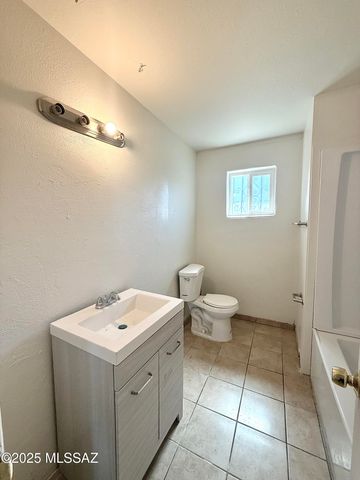 525 N Cherokee Avenue, Tucson, AZ 85745